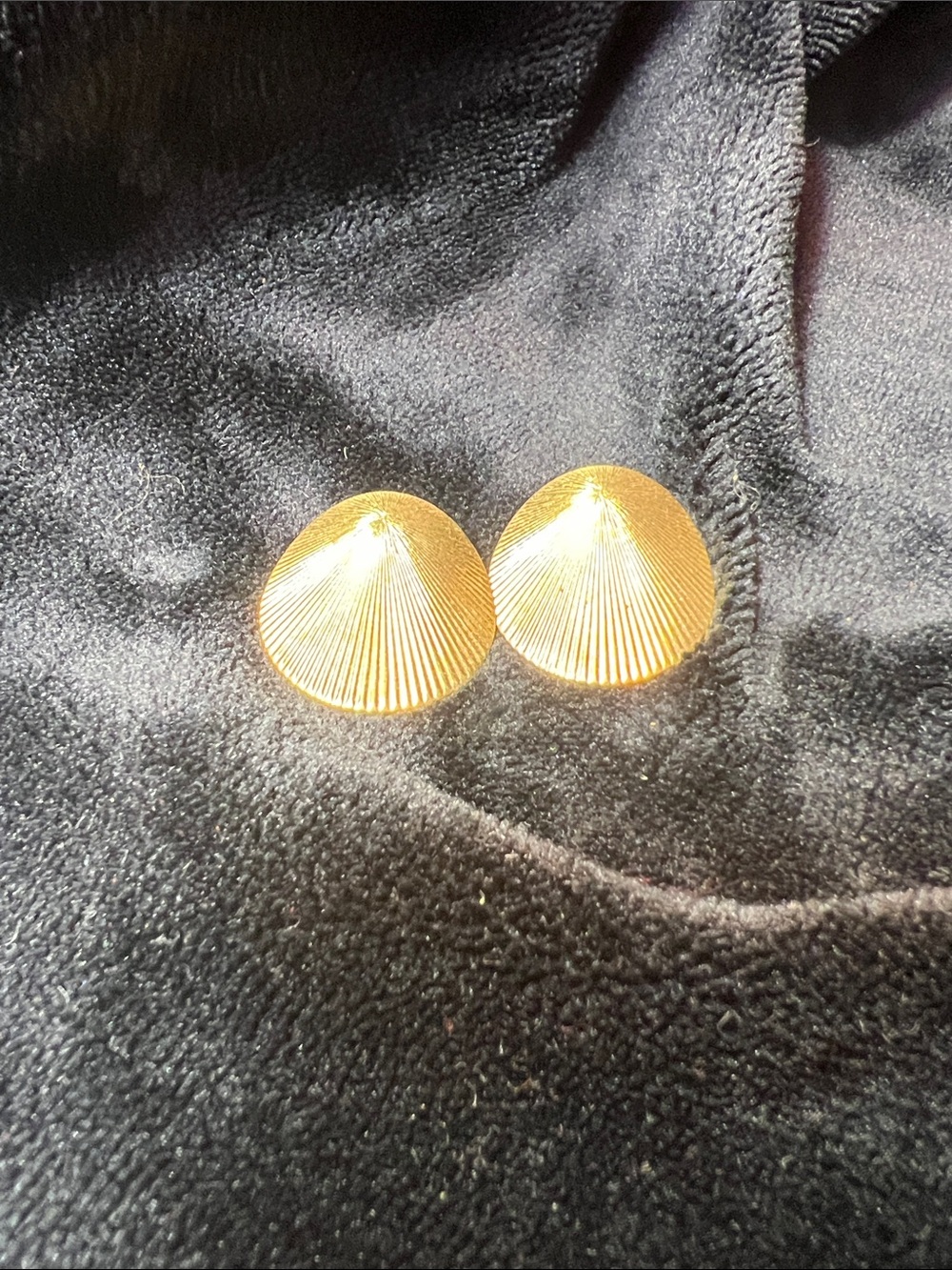Gold Shell-Style Dome Stud Earrings - Women Jewelry
